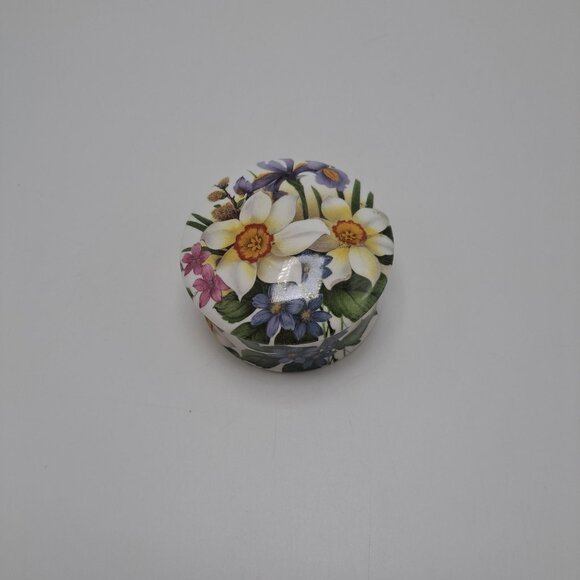 Staffordshire Fine Bone China Floral Trinket Box Made In England - Picture 2 of 11